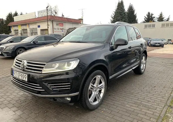 poznań Volkswagen Touareg cena 114900 przebieg: 165500, rok produkcji 2016 z Poznań